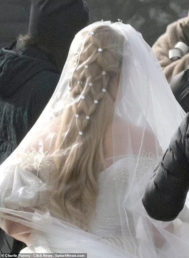 Margot Robbie O Morro dos Ventos Uivantes